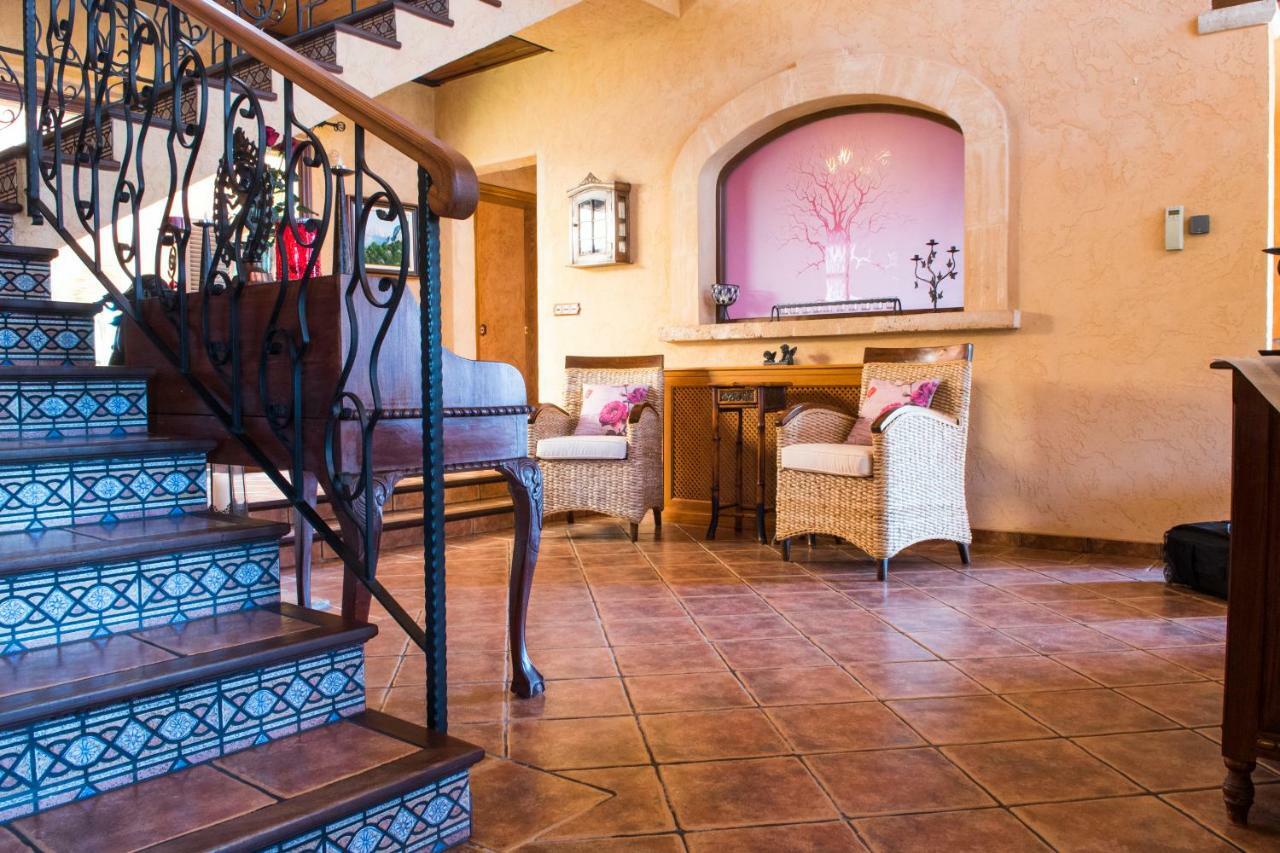 Alzina Villa: Tranquil Bunyola Retreat with Pool near Palma Exterior photo