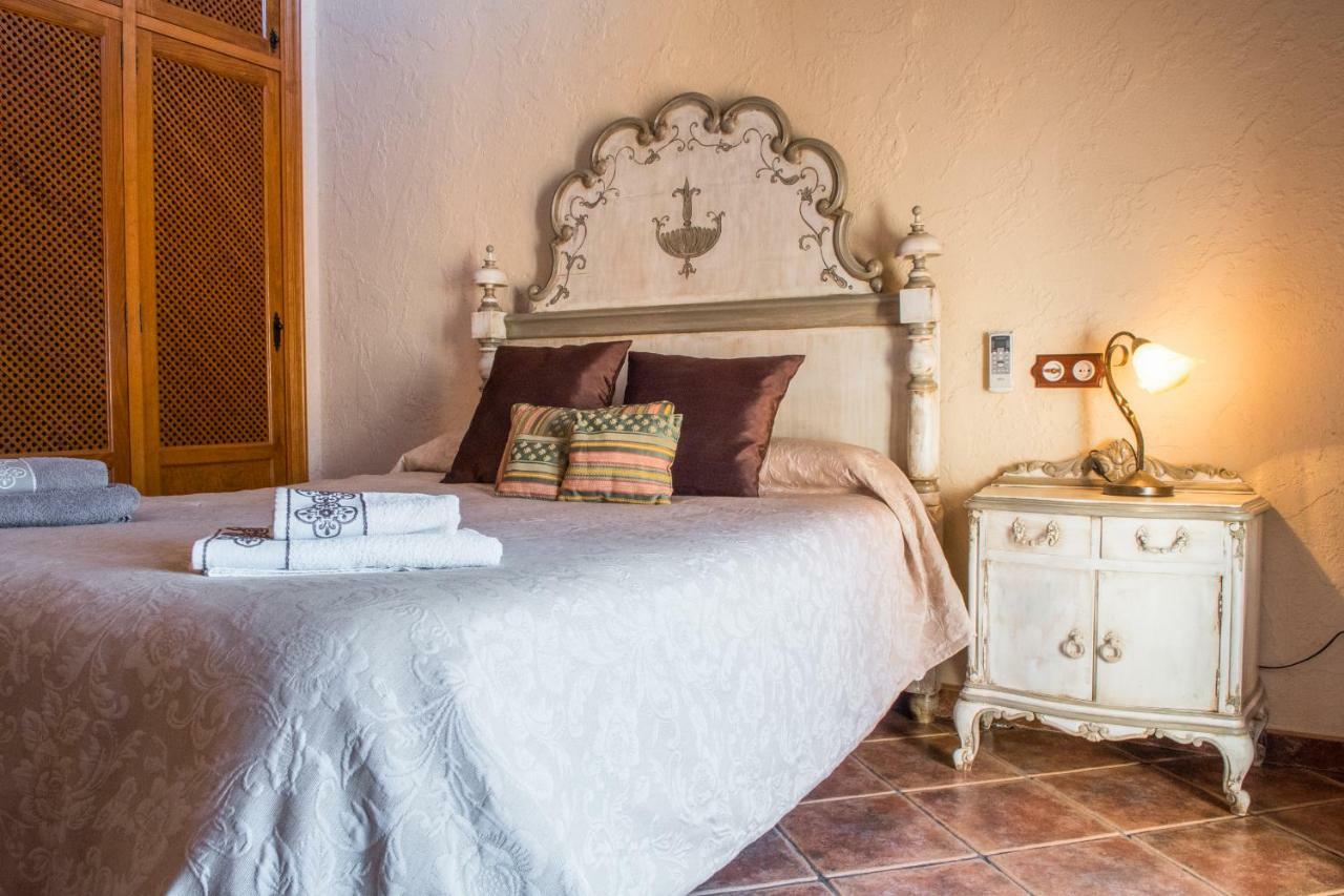 Alzina Villa: Tranquil Bunyola Retreat with Pool near Palma Exterior photo